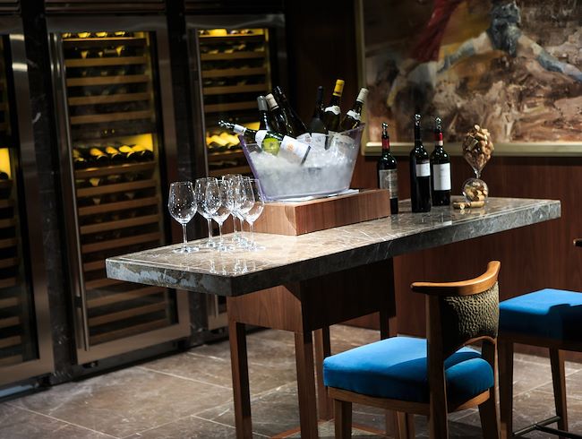 DIVE INTO A WINE PAIRING GASTRONOMIC ADVENTURE